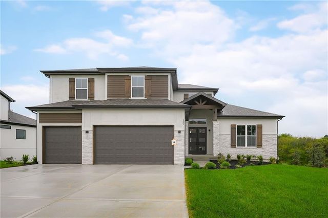 300 NW Earle Lane, Lee's Summit, MO 64081