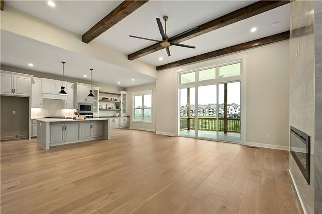 300 NW Earle Lane, Lee's Summit, MO 64081