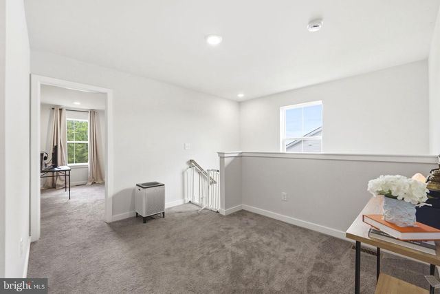 727 HUNSBERGER RD, Spring City, PA 19475