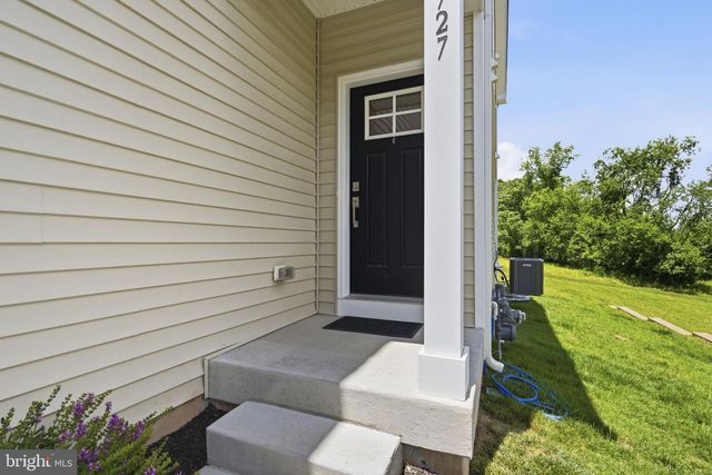 727 HUNSBERGER RD, Spring City, PA 19475