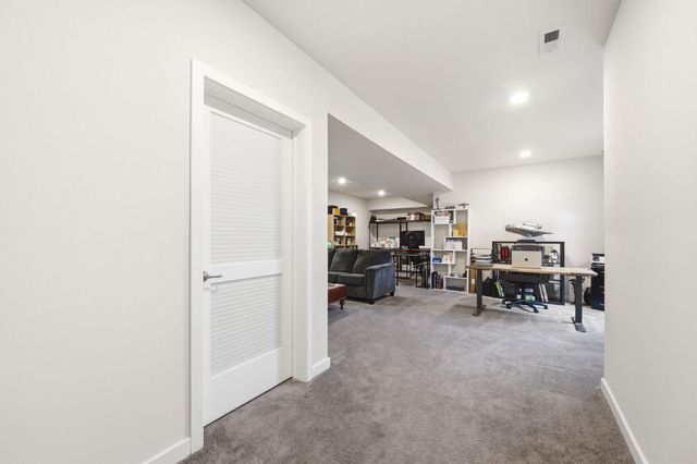 727 HUNSBERGER RD, Spring City, PA 19475