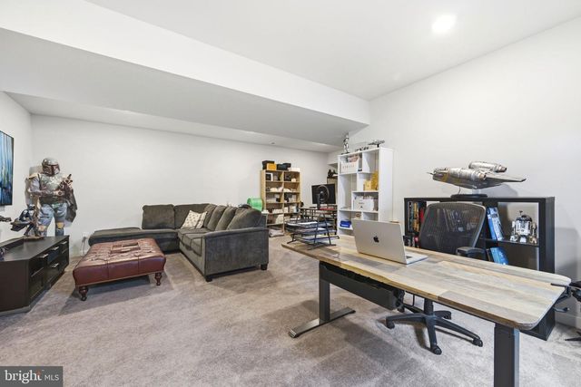 727 HUNSBERGER RD, Spring City, PA 19475