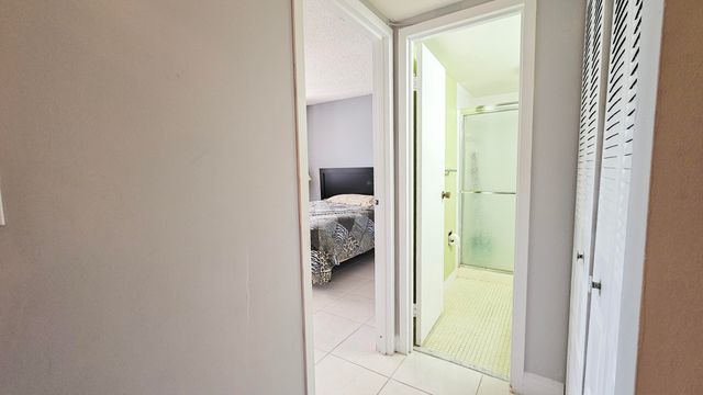 2650 NW 49th Avenue 318, Lauderdale Lakes, FL 33313