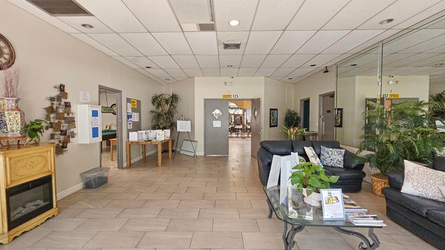 2650 NW 49th Avenue 318, Lauderdale Lakes, FL 33313