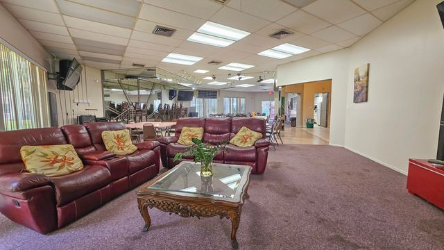 2650 NW 49th Avenue 318, Lauderdale Lakes, FL 33313