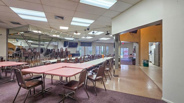 2650 NW 49th Avenue 318, Lauderdale Lakes, FL 33313