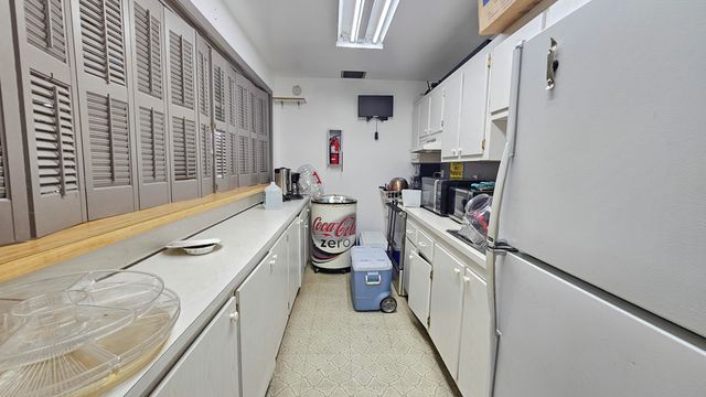 2650 NW 49th Avenue 318, Lauderdale Lakes, FL 33313