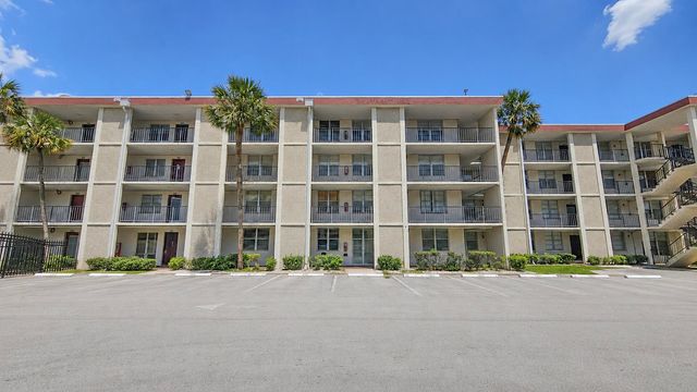 2650 NW 49th Avenue 318, Lauderdale Lakes, FL 33313