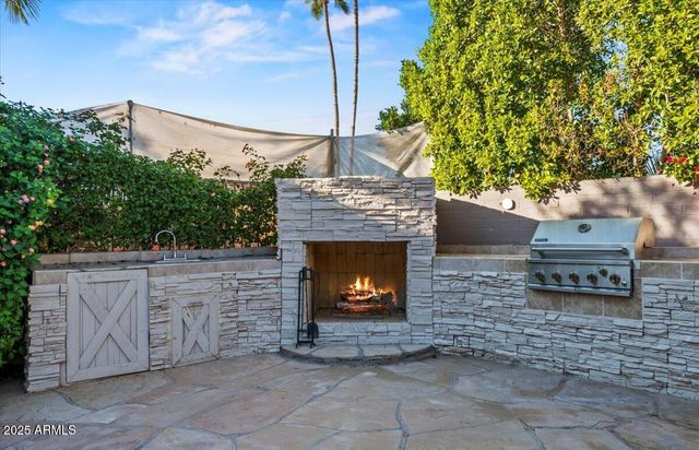 4830 E Mcdonald Drive, Paradise Valley, AZ 85253