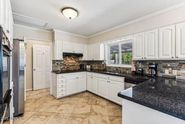 4830 E Mcdonald Drive, Paradise Valley, AZ 85253