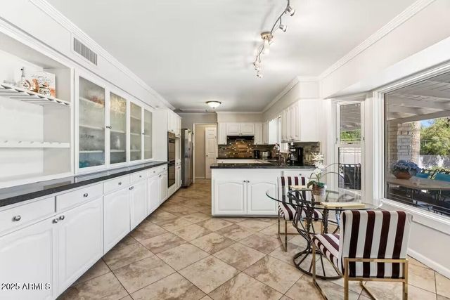 4830 E Mcdonald Drive, Paradise Valley, AZ 85253