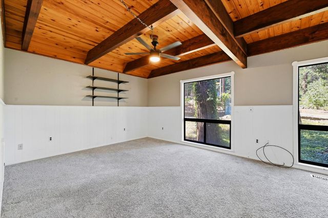 5311 Andrews Ln, Camino, CA 95709