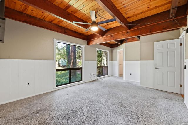 5311 Andrews Ln, Camino, CA 95709