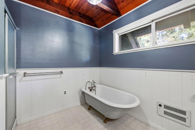 5311 Andrews Ln, Camino, CA 95709