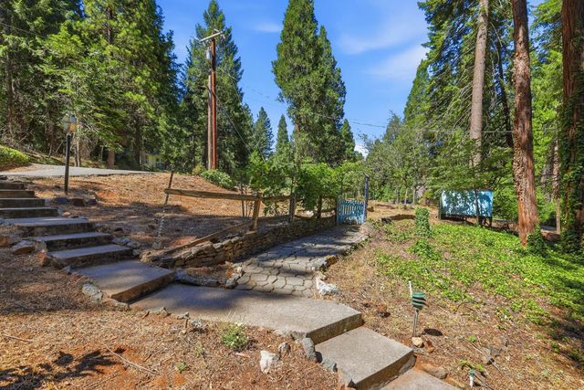 5311 Andrews Ln, Camino, CA 95709