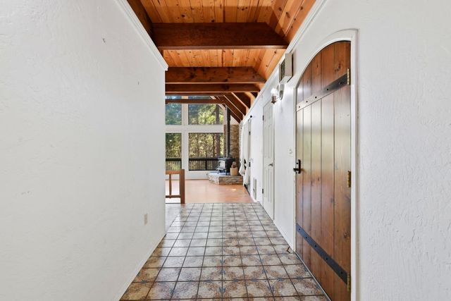5311 Andrews Ln, Camino, CA 95709