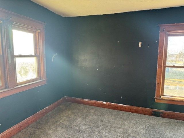 1233 Rainbow Drive, Cedar Falls, IA 50613