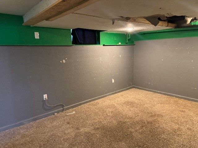 1233 Rainbow Drive, Cedar Falls, IA 50613