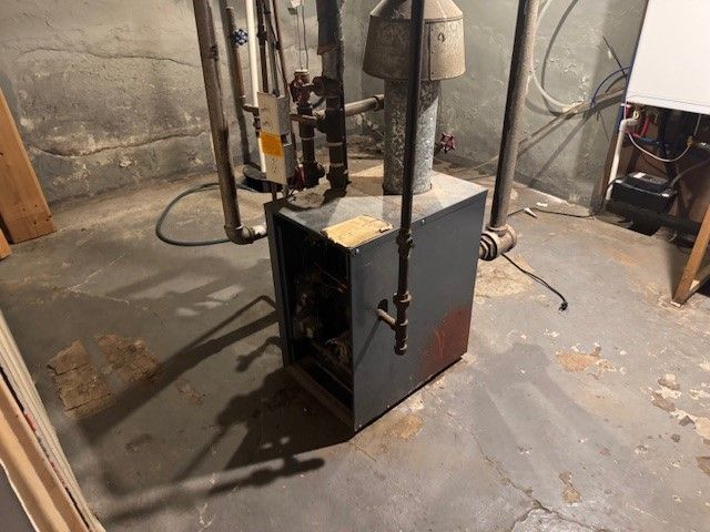 1233 Rainbow Drive, Cedar Falls, IA 50613