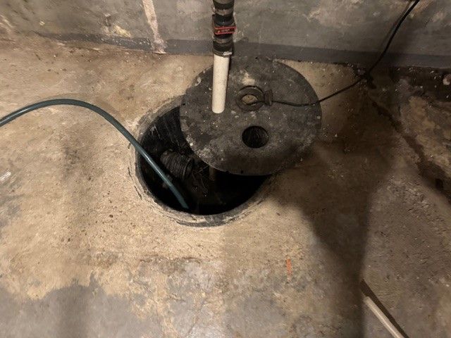 1233 Rainbow Drive, Cedar Falls, IA 50613