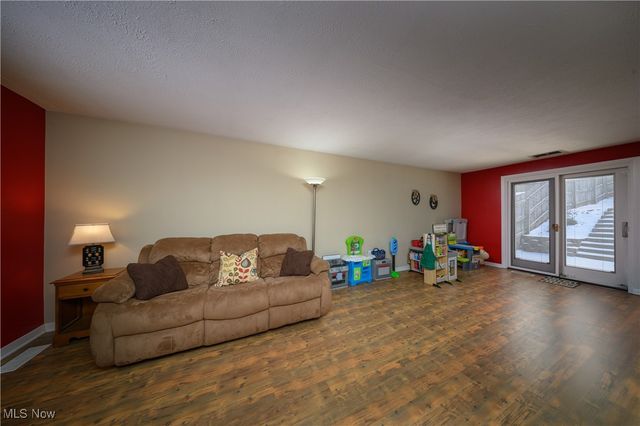 730 Vincent Road NW, North Canton, OH 44720