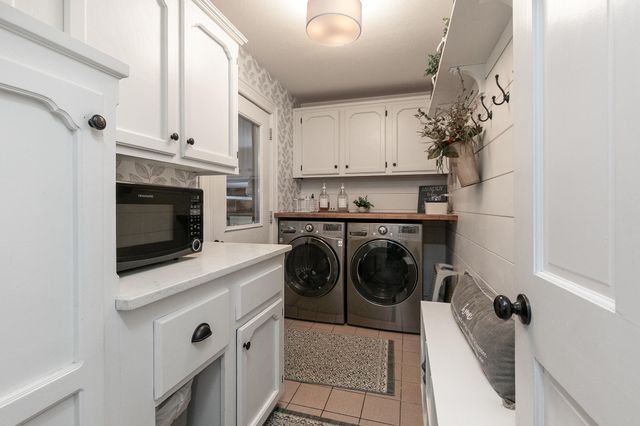 240 Iron Oaks Drive, Ozark, MO 65721