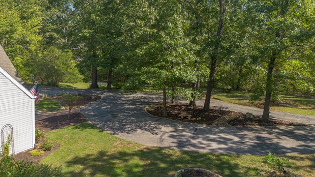 240 Iron Oaks Drive, Ozark, MO 65721