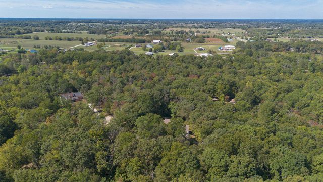 240 Iron Oaks Drive, Ozark, MO 65721