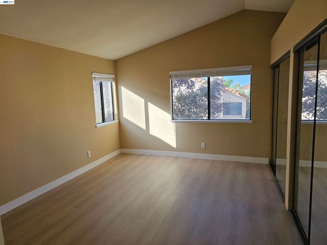1063 Mepham Dr, Pittsburg, CA 94565