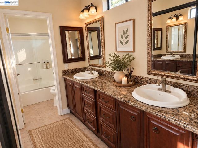 1063 Mepham Dr, Pittsburg, CA 94565