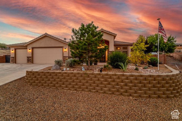 1430 W 365 N, Hurricane, UT 84737