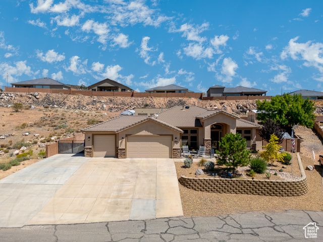 1430 W 365 N, Hurricane, UT 84737