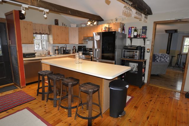 69 Engleside Terrace, Newtown, CT 06482