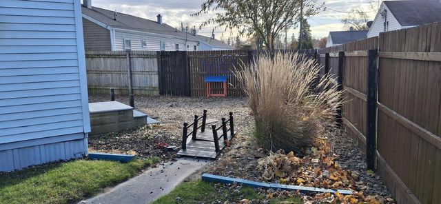 921 RATON COURT, Manitowoc, WI 54220