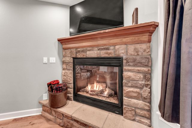 250 Lakewood Drive 5204, Hollister, MO 65672