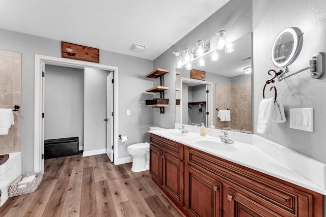 250 Lakewood Drive 5204, Hollister, MO 65672