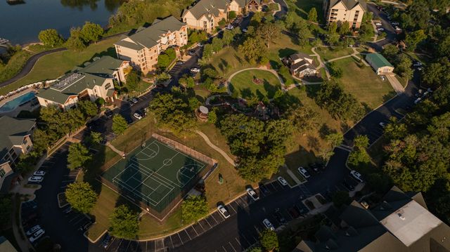 250 Lakewood Drive 5204, Hollister, MO 65672