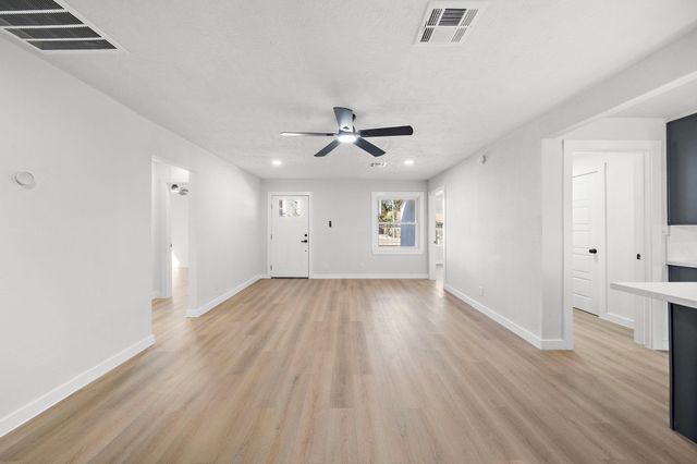 7109 Saint Augustine Street, Houston, TX 77021