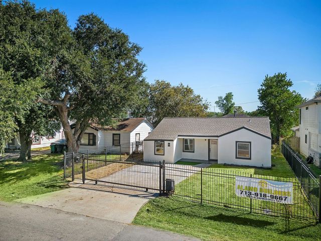 7109 Saint Augustine Street, Houston, TX 77021