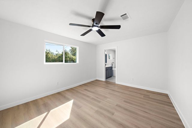 7109 Saint Augustine Street, Houston, TX 77021