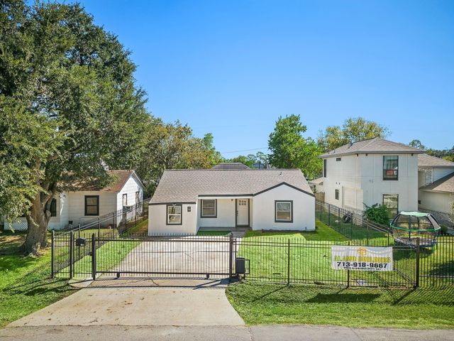 7109 Saint Augustine Street, Houston, TX 77021