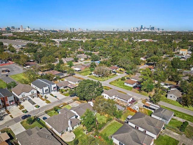 7109 Saint Augustine Street, Houston, TX 77021