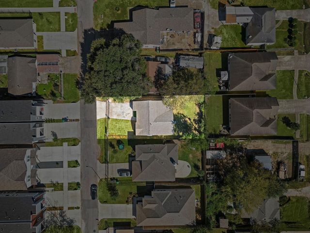 7109 Saint Augustine Street, Houston, TX 77021