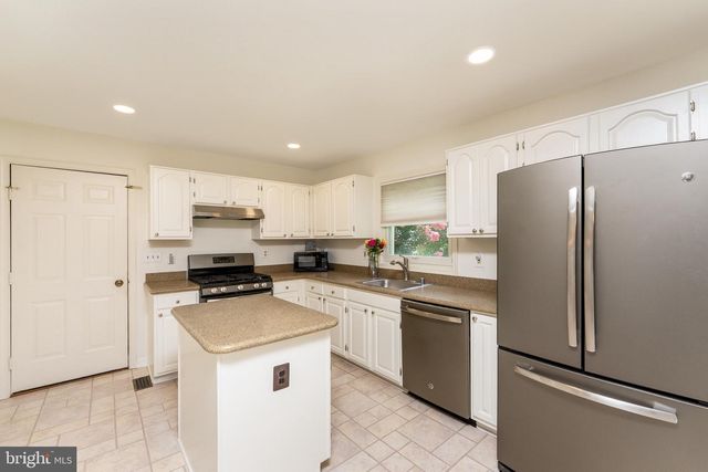 13425 ALFRED MILL CT, Herndon, VA 20171