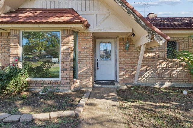 3316 Bobwhite Drive, Bedford, TX 76021