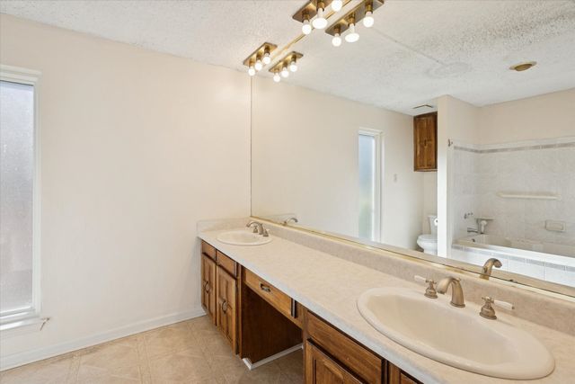 3316 Bobwhite Drive, Bedford, TX 76021