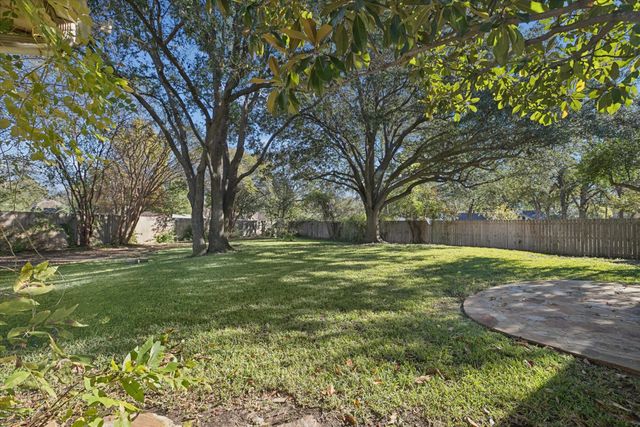 3316 Bobwhite Drive, Bedford, TX 76021
