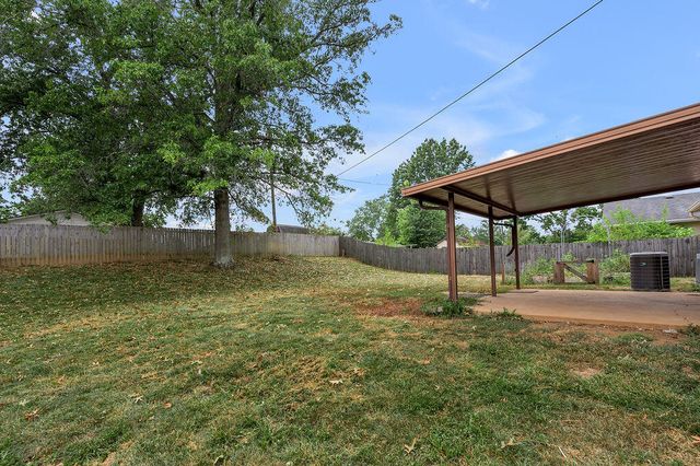 521 Grama Drive, Frankfort, KY 40601