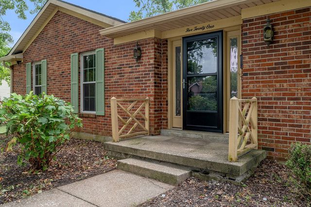 521 Grama Drive, Frankfort, KY 40601