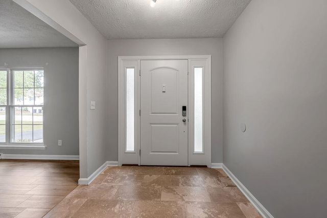 521 Grama Drive, Frankfort, KY 40601